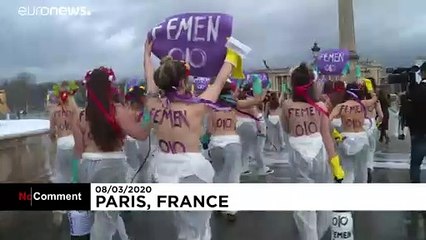 Акция Femen к 8 марта в Париже