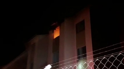 Corpo de Bombeiros é acionado para combater incêndio em apartamento