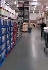 corona virus  People doing shopping viral video