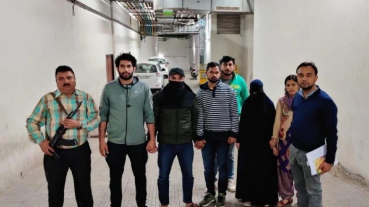 Delhi Police arrest couple with connections to IS module