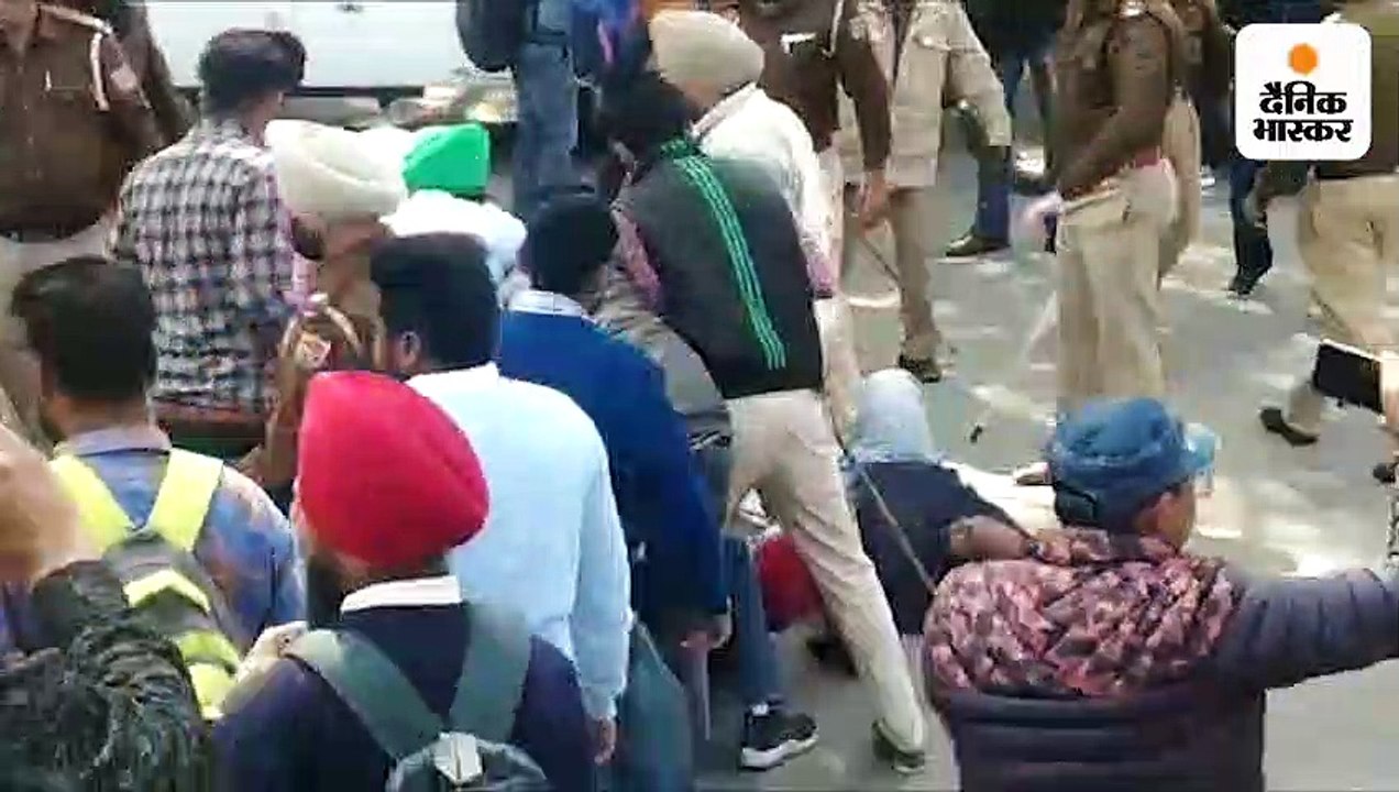 सीएम आवास घेरने जा रहे टीईटी पास प्रदर्शनकारियों पर पुलिस ने किया लाठीचार्ज, विरोध में नहर में कूदे प्रदर्शनकारी