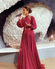 لحظة تعثر ليلى اسكندر وسقوطها على المسرح