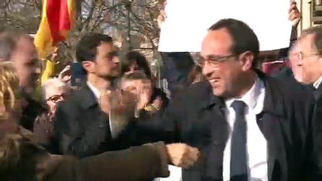 Veïns de Terrassa reben Josep Rull amb aplaudiments i crits de llibertat