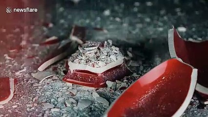 Hydraulic press has no mercy on these household objects