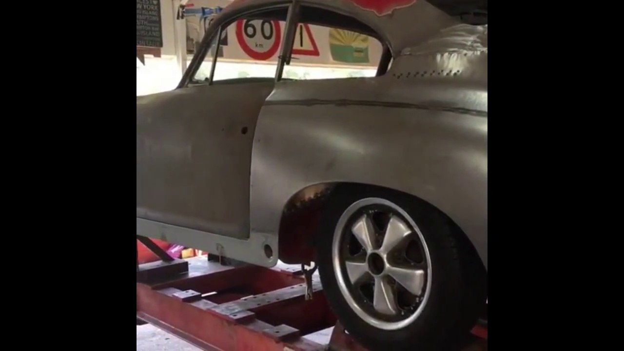 Porsche 356 restoration by 79dreams with frame machine Celette - frame rack Celette and jigs