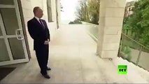 Putin Esad'ı kapıda karşılamış