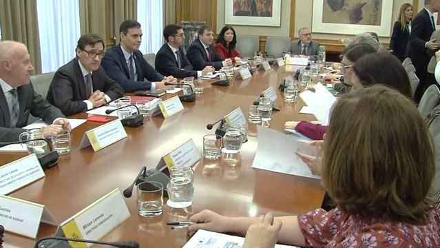 Pedro Sánchez preside la reunión de seguimiento del coronavirus