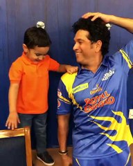 சச்சினுக்கு விழுந்த கும்மாங்குத்து.. விட்டது யாரு பாருங்க.. வீடியோ போட்ட டெண்டுல்கர்!