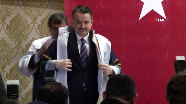 - Bakan Pakdemirli'den gençlere: Kolunuza takabildiğiniz kadar altın bilezik takın - Tarım ve...