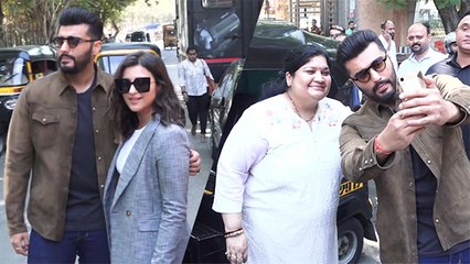 Arjun And Parineeti’s Fun Moment During The Promotions Of Sandeep Aur Pinky Faraar