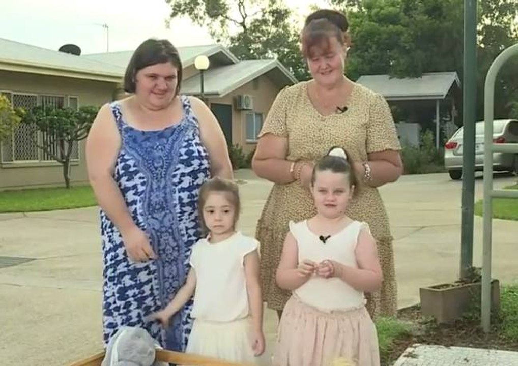 Elles utilisent l'argent récolté par la fée des dents pour aider des retraités