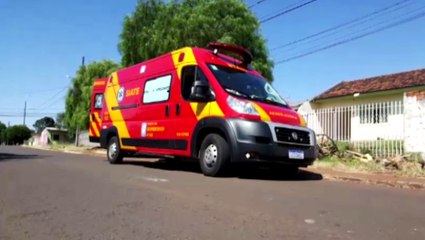 Mulher sofre queda em residência e é socorrida pelo Corpo de Bombeiros
