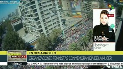 Miles de chilenas salen a las calles para conmemorar el 8-M