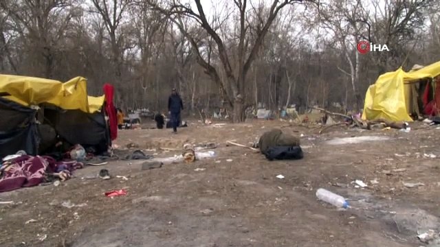 Yunan askeri Meriç Nehri’ne dikenli teller çekiyor