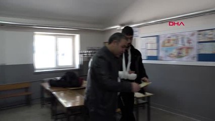 ELAZIĞ Köyün mahalle olması için referanduma gittiler