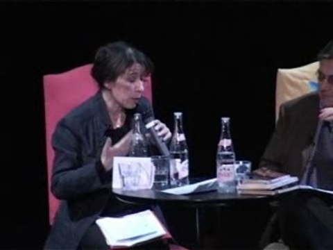 Débats du Monde : Fadela Amara chahutée