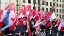 - Brüksel'deki Türkler Cumhurbaşkanı Erdoğan'ı karşılamayı bekliyor