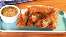 These French Dip Egg Rolls Have The Most AMAZING Dipping Sauce