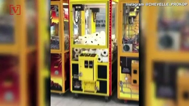 Bizarre Video Shows Claw Machine Filled With Rolls of Toilet Paper Amid Coronavirus Panic
