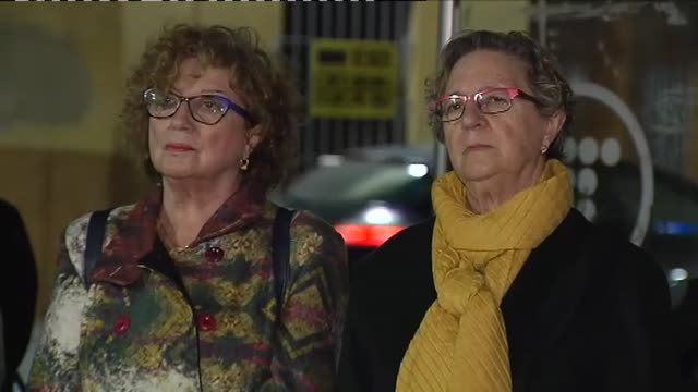 Concentración de repulsa en Villanueva de Castellón por la víctima número 15 de violencia de género