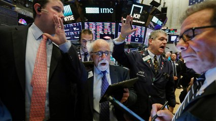انهيار أسعار النفط لأدنى مستوى منذ نحو ثلاثة عقود
