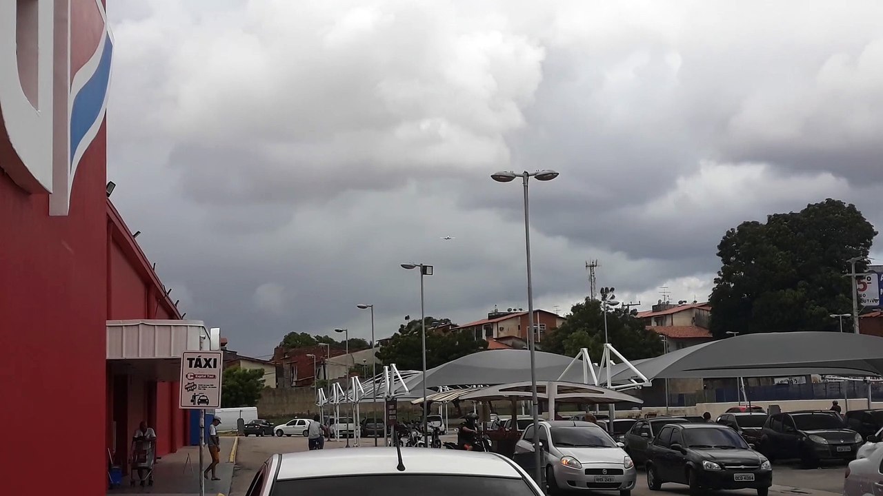 [SBFZ Spotting]Boeing 737-800 PR-GTO na final antes de pousar em Fortaleza vindo do Galeão