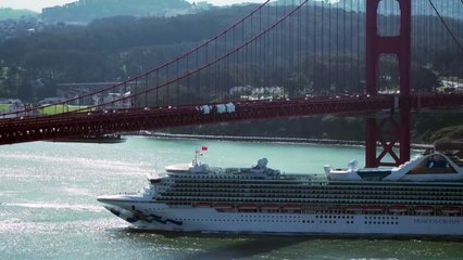 Crucero afectado por coronavirus atraca en puerto de California tras días varado