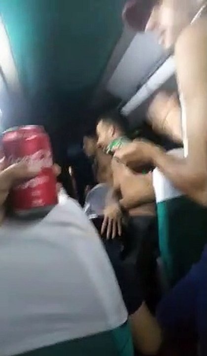 Pagode no ônibus