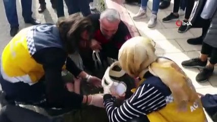 Yolun karşısına geçmek isteyen kadına hafif ticari araç çarptı, ilk yardımı vatandaşlar yaptı