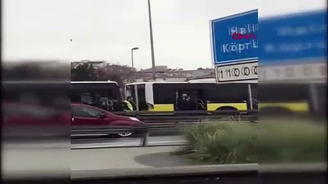Haliç köprüsü üstünde metrobüs kazası