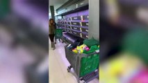 Estantes vacíos en los supermercados en Madrid