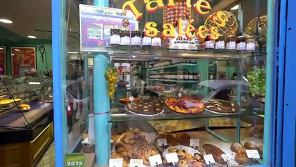 Vandoren Vlog - Take a tour in Montmartre with Jenny Maclay, then come to visit Vandoren! -