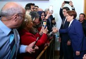 Meral Akşener, koronavirüse karşı Erdoğan'ın tokalaşmayın önerisini dinlemedi