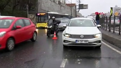 Unkapanı Köprüsü girişinde trafiği felç eden kaza