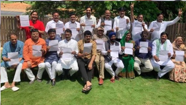 MP govt crisis: After Scindia, 20 MLAs quits Congress