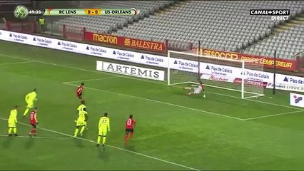 Le speaker du RC Lens pendant un match à huis clos