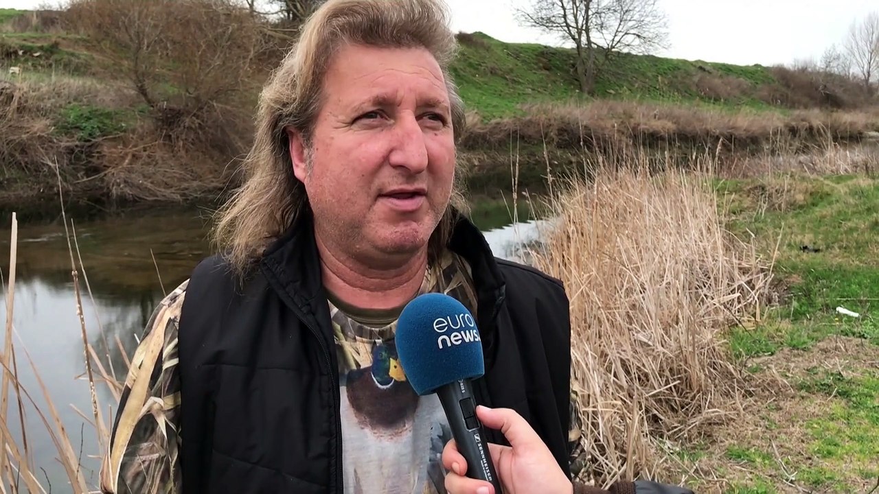 Los pescadores del río Evros colaboran con las autoridades de Grecia para detener a los migrantes