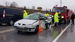 Ciple otomobil çarpıştı: 1 ölü, 1 yaralı