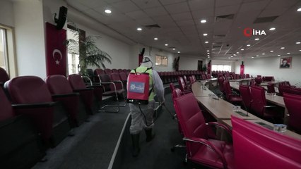 - Aydın Büyükşehir Belediyesi meclis salonunu dezenfekte etti