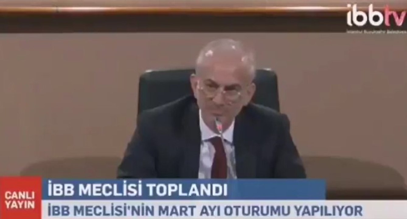 İBB Meclisi'nde ilginç diyalog: 23 Nisan'da  bir günlüğüne otursun