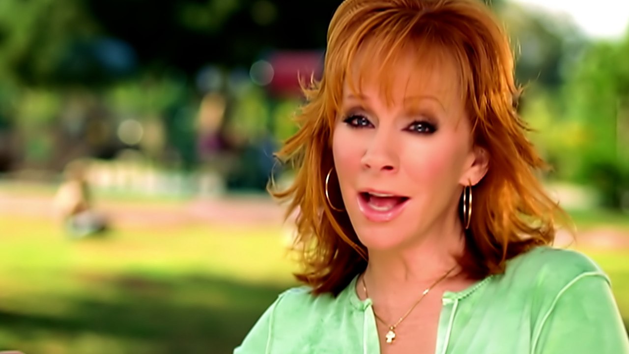 reba-mcentire-every-other-weekend-video-dailymotion