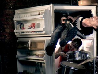 Matt and Kim - Daylight