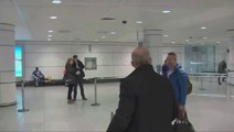 Nouvelle plainte déposée pour «comportement inapproprié»: Un journaliste questionne Éric Salvail a son arrivé a l'aéroport de Montréal, il revenait de Floride