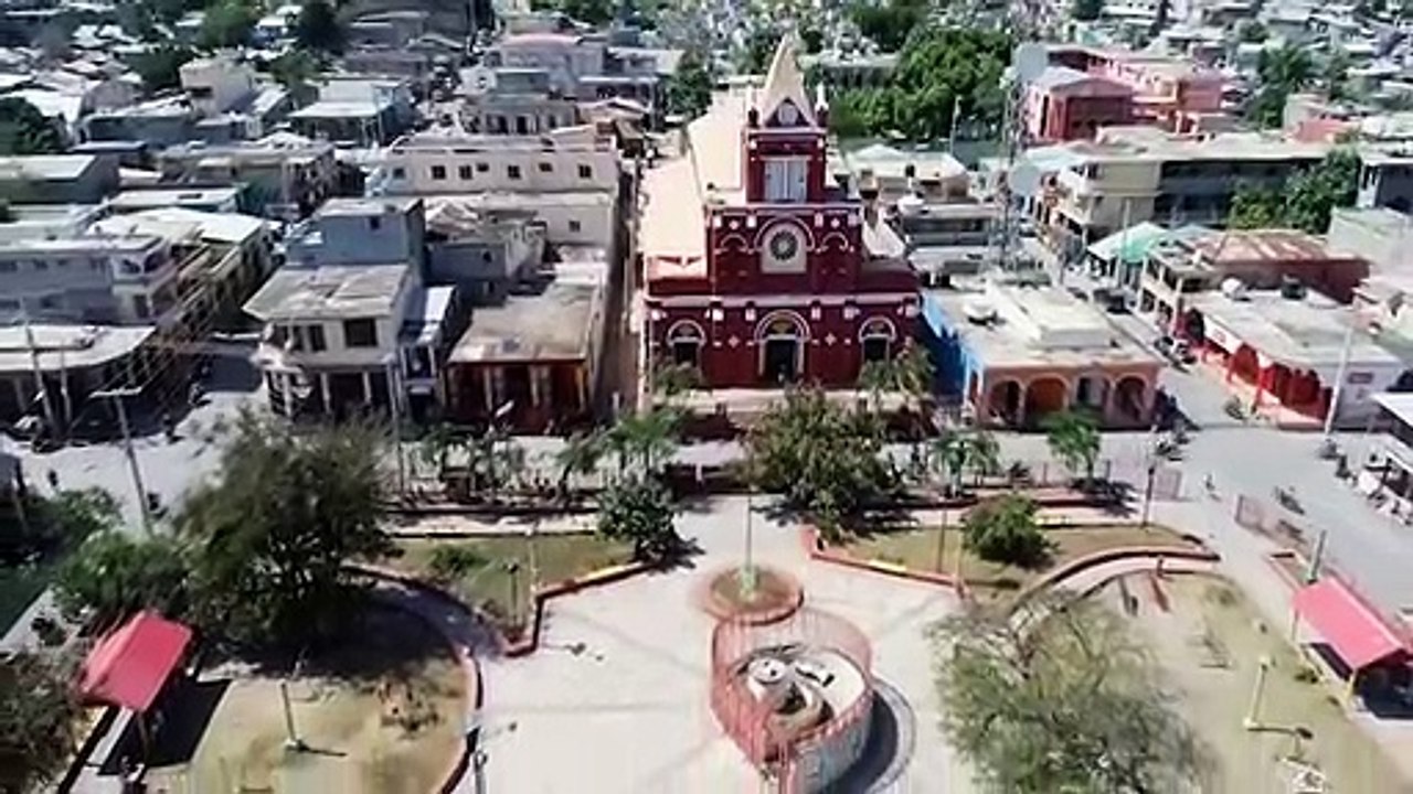 Président Jovenel Moïse di: "Malgre difikilte, nou pap dekouraje, nap kontinye travay ak tout fòs nou poun chanje Vizaj Pòt antre vil nou yo tankou JEREMI