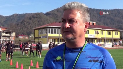 Başkan, futbolcu maaşları için kredi çekti, evini sattı!