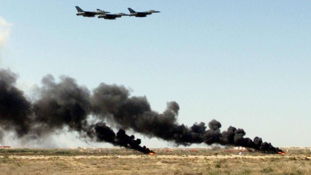 Pakistani F-16 fighter jet crashes in Islamabad