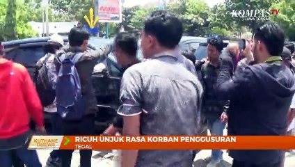 Massa Nolak Penggusuran ing Stasiun Tegal