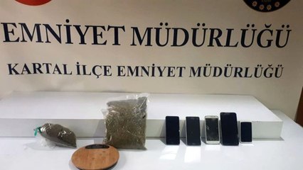 Polisten uyuşturucu satıcılarına film gibi operasyon kamerada