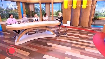 Ελένη Μενεγάκη: Με αυτή τη λεπτομέρεια στην εμφάνισή της θα κολλήσεις! (Photos & Video)