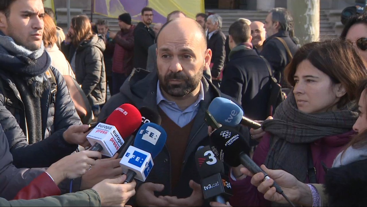 Òmnium exige "amnistía" para políticos en prisión